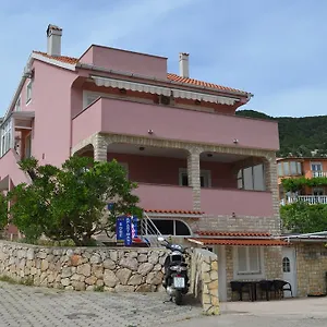 Penzion & Nensi, Baška